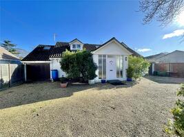 Picture #0 of Property #1754946141 in Smugglers Lane North, Highcliffe On Sea, Christchurch BH23 4NH