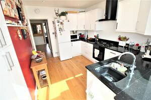 Picture #13 of Property #1758960741 in Beatty Road, Bournemouth BH9 3DW