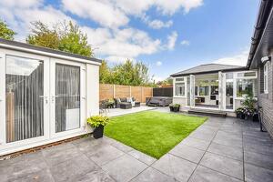 Picture #8 of Property #1759021041 in Knightwood Close, Ashurst, Southampton SO40 7FE