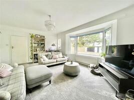 Picture #8 of Property #1760975541 in Seaway Avenue, Friars Cliff, Christchurch BH23 4EX