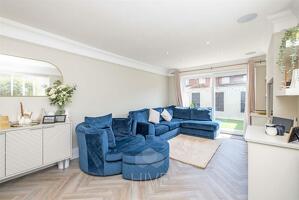 Picture #6 of Property #1766629641 in Heather Close, Throop, Bournemouth BH8 0ER