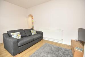 Picture #3 of Property #1775625141 in Station Road, Wimborne BH21 1RG