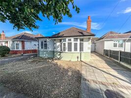 Picture #0 of Property #1777800441 in Windsor Road, Christchurch BH23 2EE