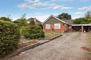 Picture #15 of Property #1779026331 in Burton  Christchurch BH23 7LE