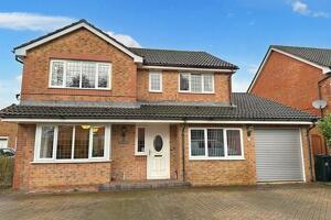 Picture #0 of Property #1779479241 in Verwood BH31 6LB