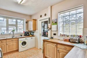 Picture #7 of Property #1780894641 in Methuen Road, Bournemouth BH8 8ND
