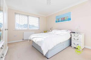 Picture #7 of Property #1782436341 in Vicarage Road, Oakdale BH15 3BB