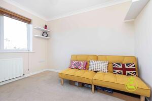 Picture #9 of Property #1782436341 in Vicarage Road, Oakdale BH15 3BB
