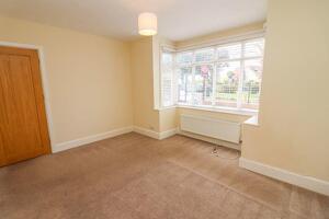 Picture #5 of Property #1787089521 in Christchurch Town Centre. BH23 1DB