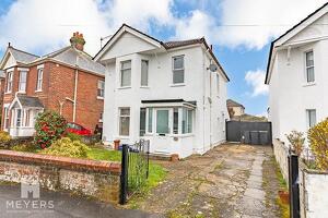 Picture #0 of Property #178872868 in Vicarage Road, Moordown BH9 2SA