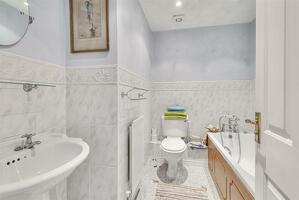 Picture #9 of Property #1793502441 in Barberry Drive, Totton SO40 8XY