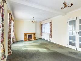 Picture #11 of Property #1794772131 in Ridgefield Gardens, Highcliffe BH23 4QG