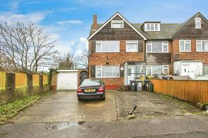 Picture #0 of Property #1795381341 in Southbourne Road, Bournemouth BH6 5NS