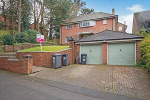 Picture #1 of Property #1799866641 in St. Georges Avenue, Bournemouth BH8 9DF