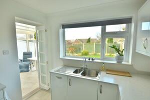 Picture #13 of Property #1803923541 in Merley Ways, Wimborne BH21 1QW