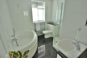 Picture #18 of Property #1803923541 in Merley Ways, Wimborne BH21 1QW