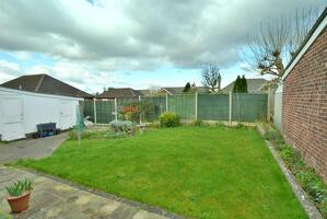 Picture #22 of Property #1803923541 in Merley Ways, Wimborne BH21 1QW