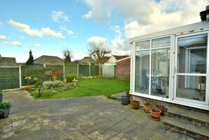 Picture #23 of Property #1803923541 in Merley Ways, Wimborne BH21 1QW