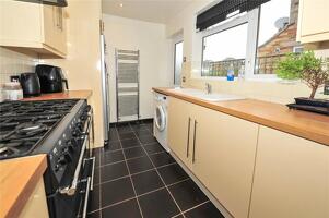 Picture #9 of Property #1806458541 in Victoria Road, Parkstone, Poole BH12 3AF