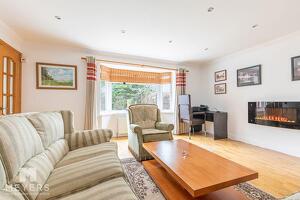 Picture #1 of Property #1806691341 in Pipers Drive, Christchurch BH23 4TR