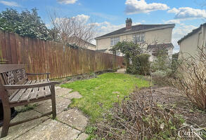 Picture #1 of Property #1810962441 in Heaton Road, Ensbury Park BH10 5HW