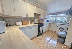 Picture #4 of Property #1810962441 in Heaton Road, Ensbury Park BH10 5HW
