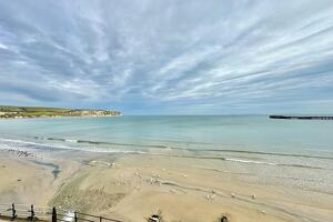 Picture #1 of Property #1811153241 in The Parade, Swanage BH19 1DA
