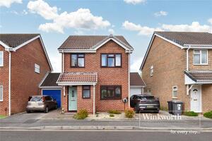 Picture #0 of Property #181395868 in Hartsbourne Drive, Bournemouth BH7 7JB