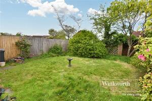 Picture #11 of Property #181395868 in Hartsbourne Drive, Bournemouth BH7 7JB