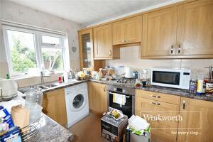 Picture #5 of Property #181395868 in Hartsbourne Drive, Bournemouth BH7 7JB