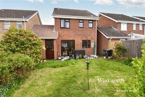 Picture #9 of Property #181395868 in Hartsbourne Drive, Bournemouth BH7 7JB