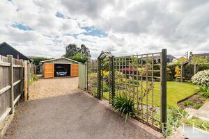 Picture #13 of Property #1818003741 in Fairlie, Ringwood BH24 1TP