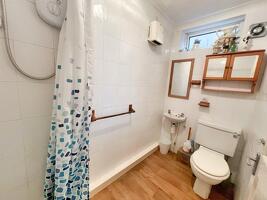 Picture #15 of Property #1824971541 in Harkwood Drive, Hamworthy, Poole BH15 4PE