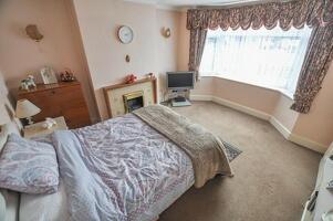 Picture #5 of Property #1825410141 in Wimborne Road, Poole BH15 3EG