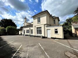 Picture #7 of Property #1825969641 in Stoneleigh House, 2 Rowlands Hill, Wimborne BH21 1AN