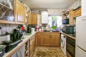 Picture #9 of Property #1826002041 in Baring Road, Bournemouth BH6 4DT