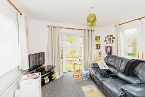 Picture #2 of Property #1828045641 in Thatched Cottage Park, Southampton Road, Lyndhurst SO43 7BW