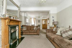 Picture #7 of Property #1831480641 in Weymouth Road, Poole BH14 0DS