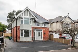 Picture #2 of Property #1834141341 in Fitzharris Avenue, Bournemouth BH9 1BZ