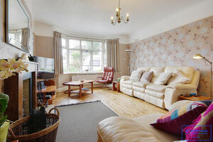Picture #8 of Property #1834920741 in St Lukes Road,  Bournemouth BH3 7LR