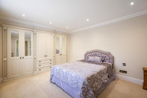 Picture #11 of Property #1835611641 in Canford Cliffs Road, Poole BH13 7AE
