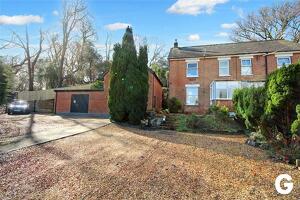 Picture #19 of Property #1837946541 in Hurn Road, Ringwood BH24 2AF