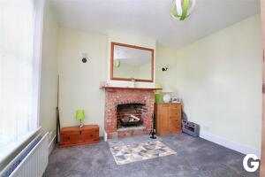 Picture #5 of Property #1837946541 in Hurn Road, Ringwood BH24 2AF