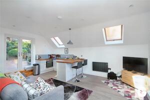 Picture #9 of Property #1837946541 in Hurn Road, Ringwood BH24 2AF
