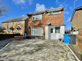 Picture #8 of Property #1838573541 in Galloway Road, Hamworthy BH15 4JS