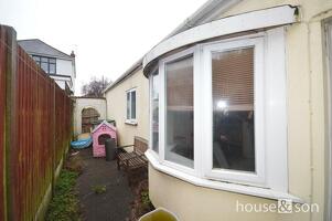 Picture #13 of Property #1839468441 in Portland Road, Bournemouth BH9 1NF