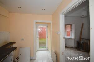 Picture #3 of Property #1839468441 in Portland Road, Bournemouth BH9 1NF