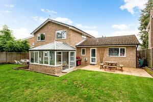 Picture #11 of Property #1839915141 in Lynwood Drive, Merley, Wimborne BH21 1UU