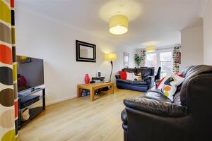 Picture #1 of Property #1840620741 in Beauchamps Gardens, Bournemouth BH7 7JE