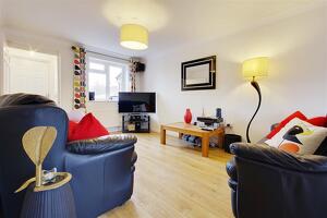 Picture #4 of Property #1840620741 in Beauchamps Gardens, Bournemouth BH7 7JE